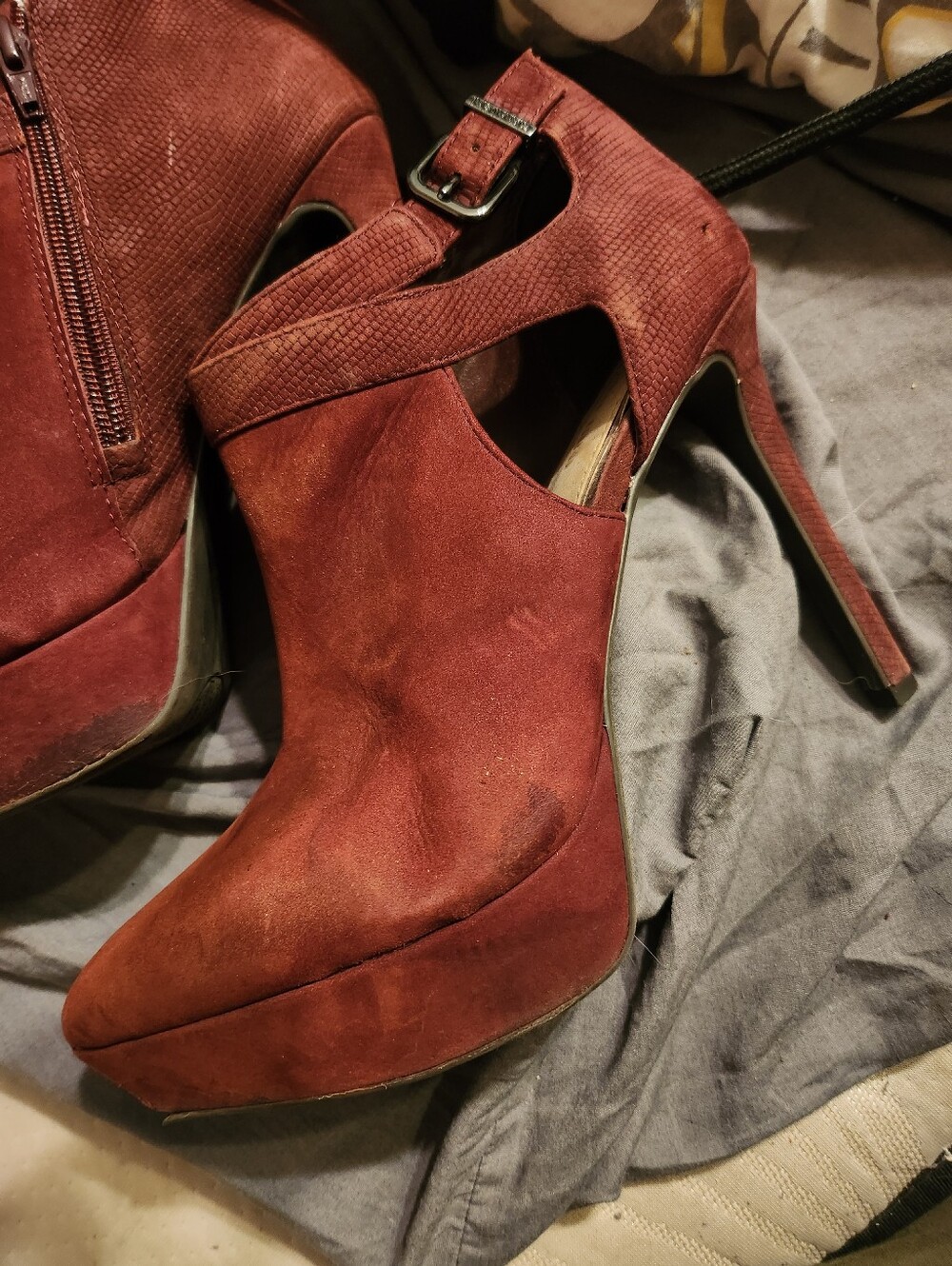 Size 8 Gianni Bini